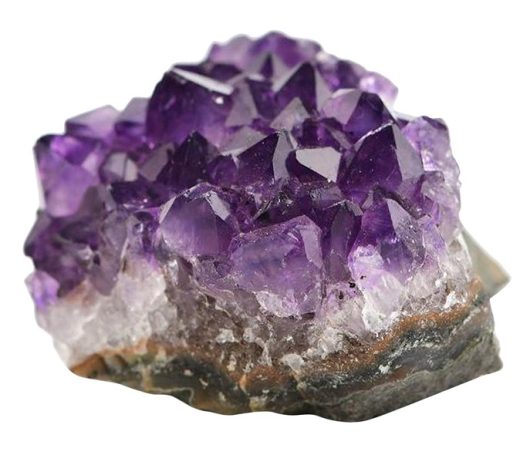 Der violette Amethyst ist der Heilstein, der mit dem Kronen Chakra in Verbindung gebracht wird. Es handelt sich hierbei um einen Heilstein.